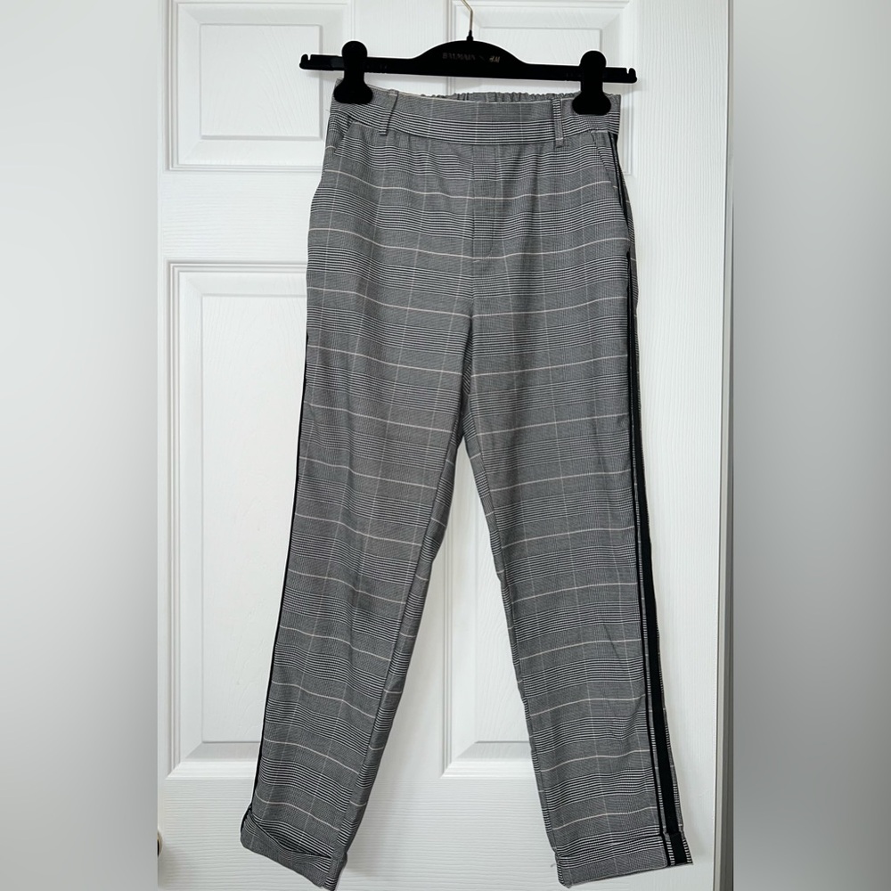 Zara White & Gray Plaid Pants with Black Stripe